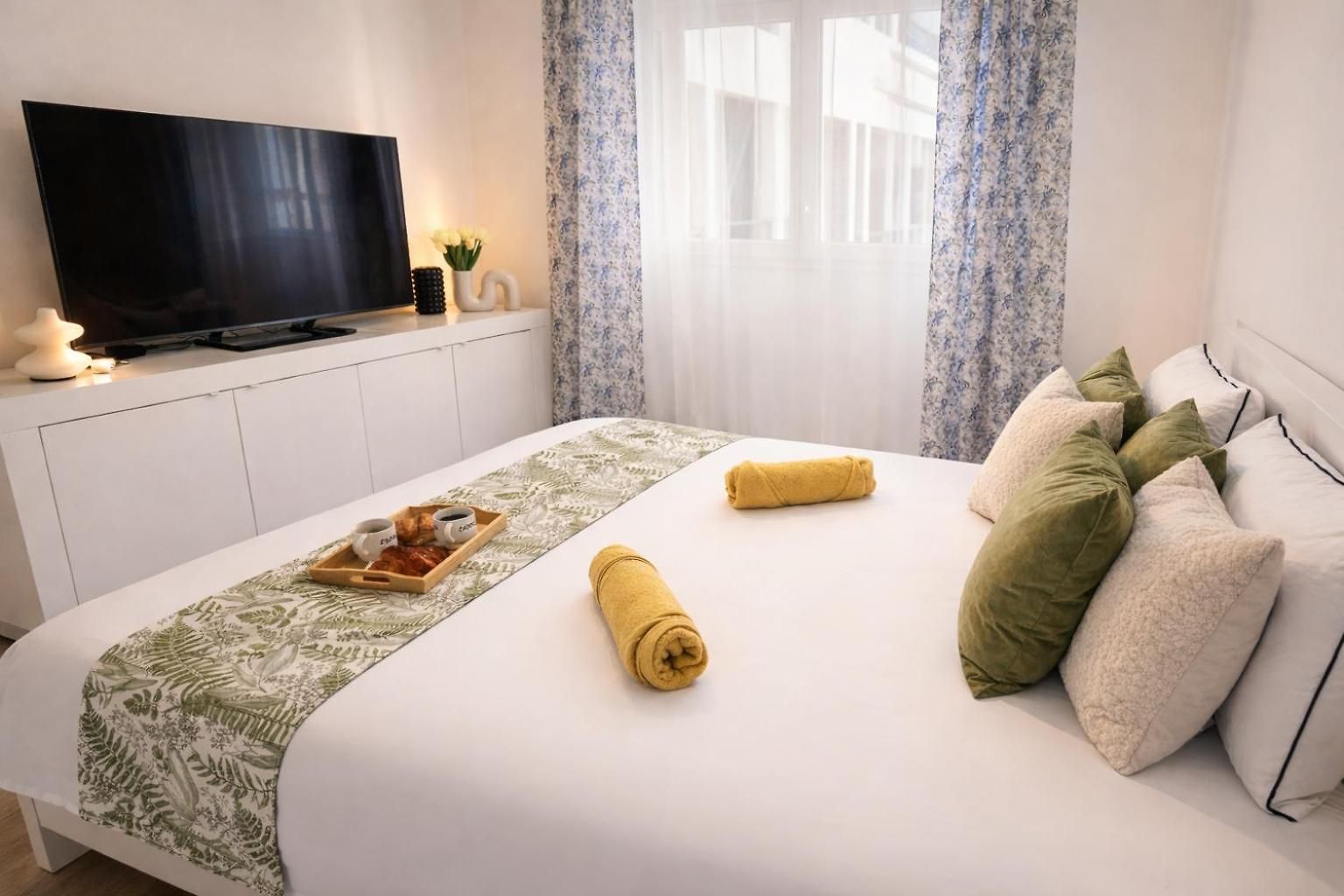 Center Nice, 10min Beach, Parking, Terrace, Direct Tram *