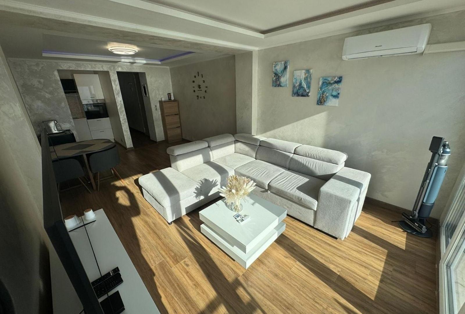 Apartment With Sea View