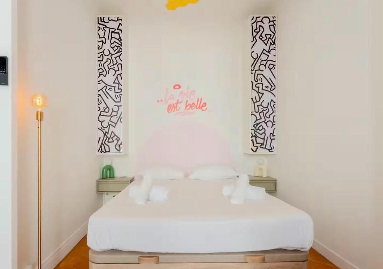 Appartement Bright Pop-art Center Near