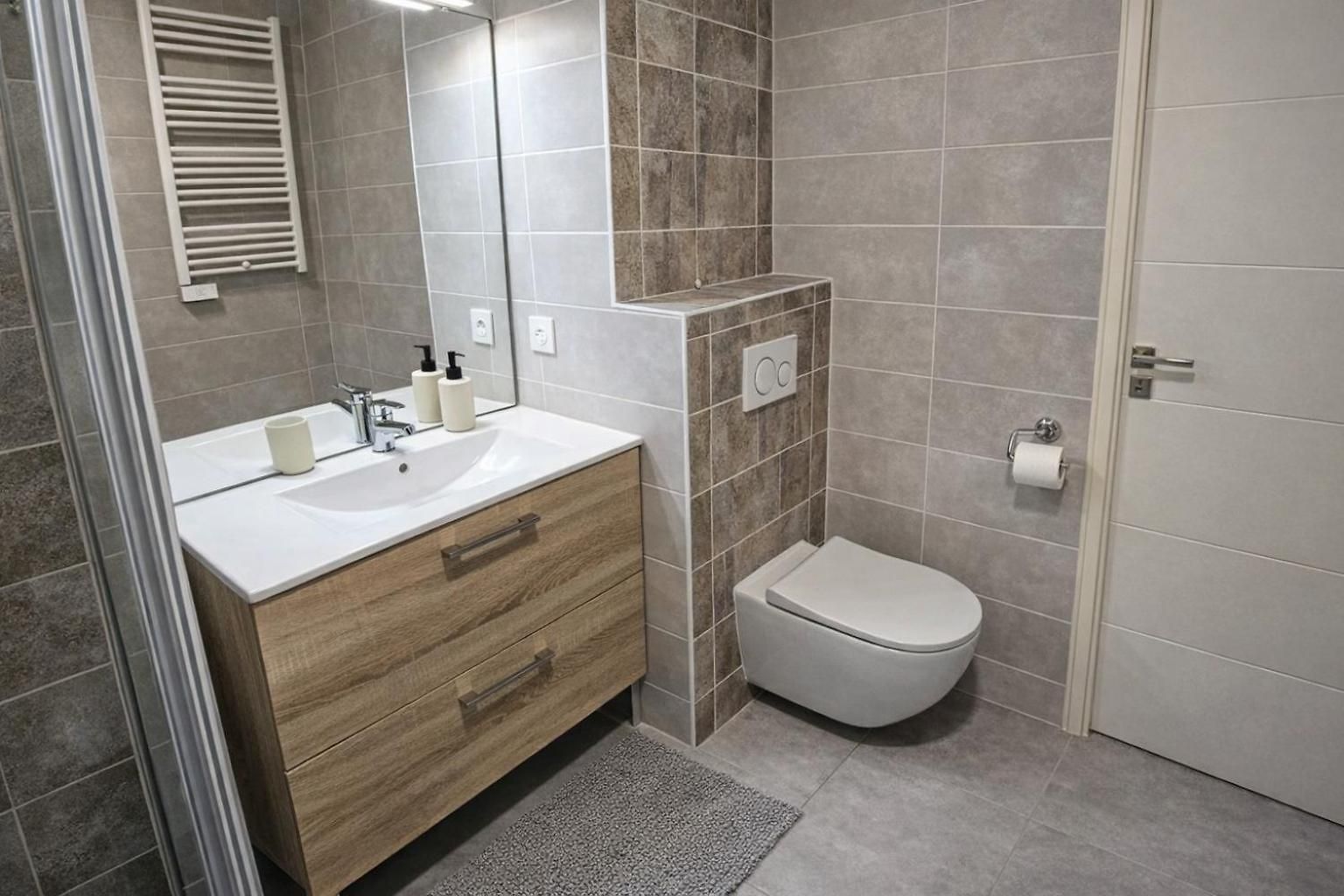 Center Nice, 10min Beach, Parking, Terrace, Direct Tram * Nice