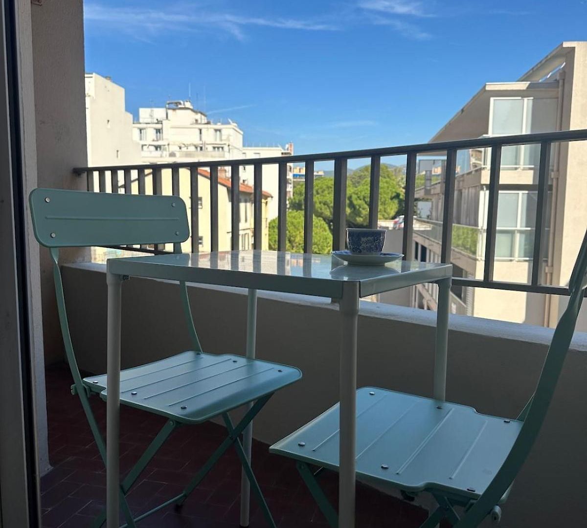 Appartement Arty Et Lumineux Au Port De Nice