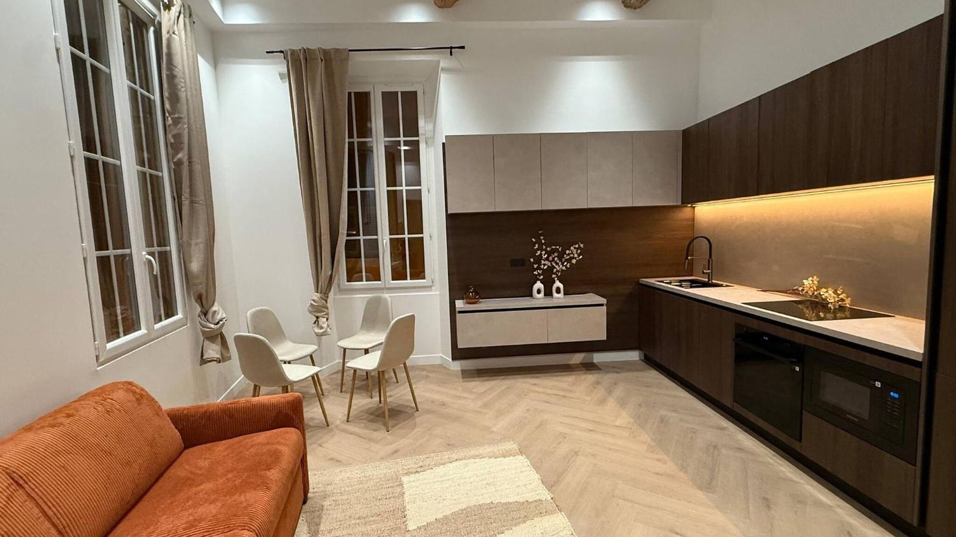 Charme Et Modernite Au Coeur Du Vieux Appartement