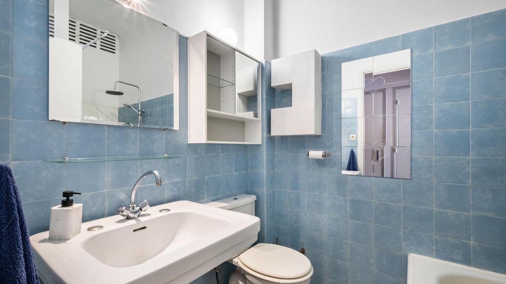 French Vintage Apartment Nice