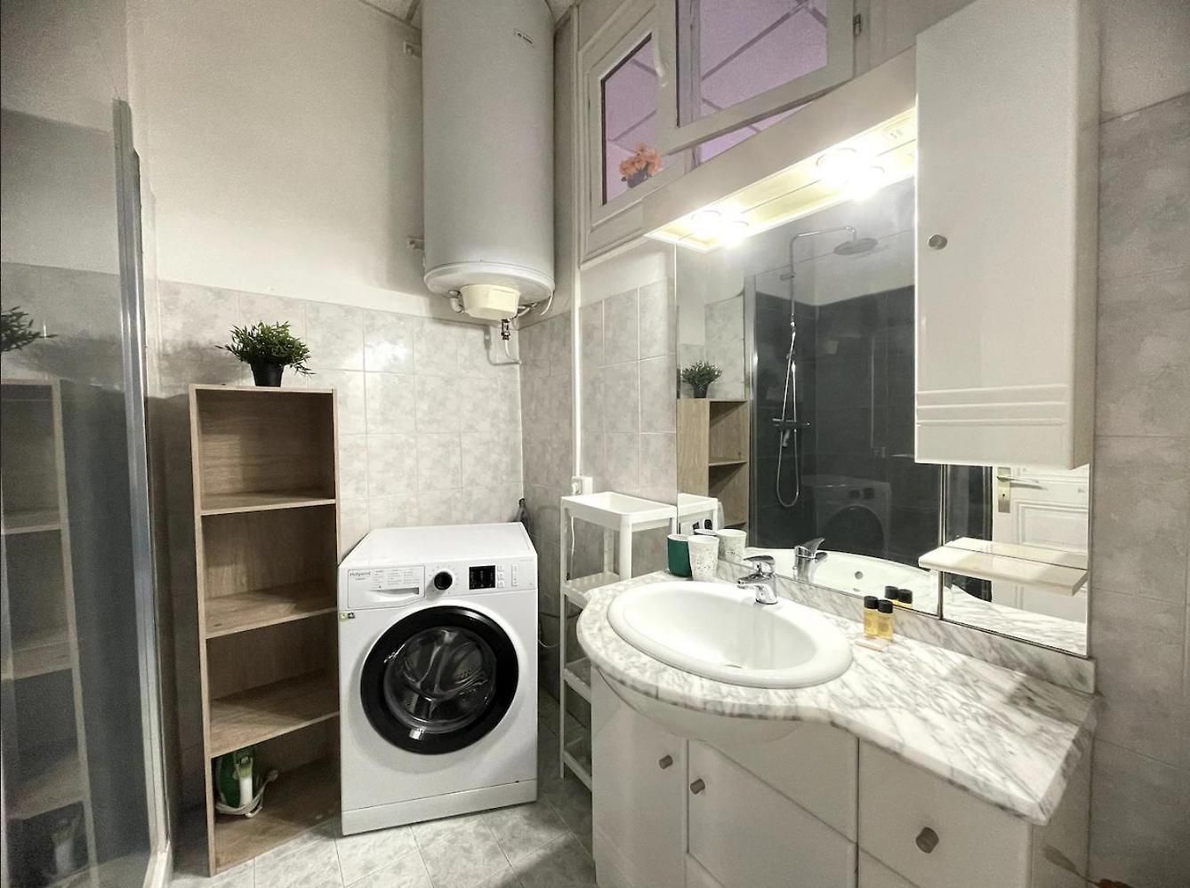 Apartment Beautiful Spacious Air Conditioned - Center