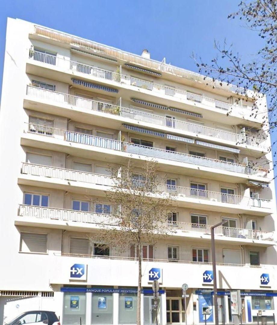 Moderne 3 Pièces Climatisé Avec Balcon, à 2 Min