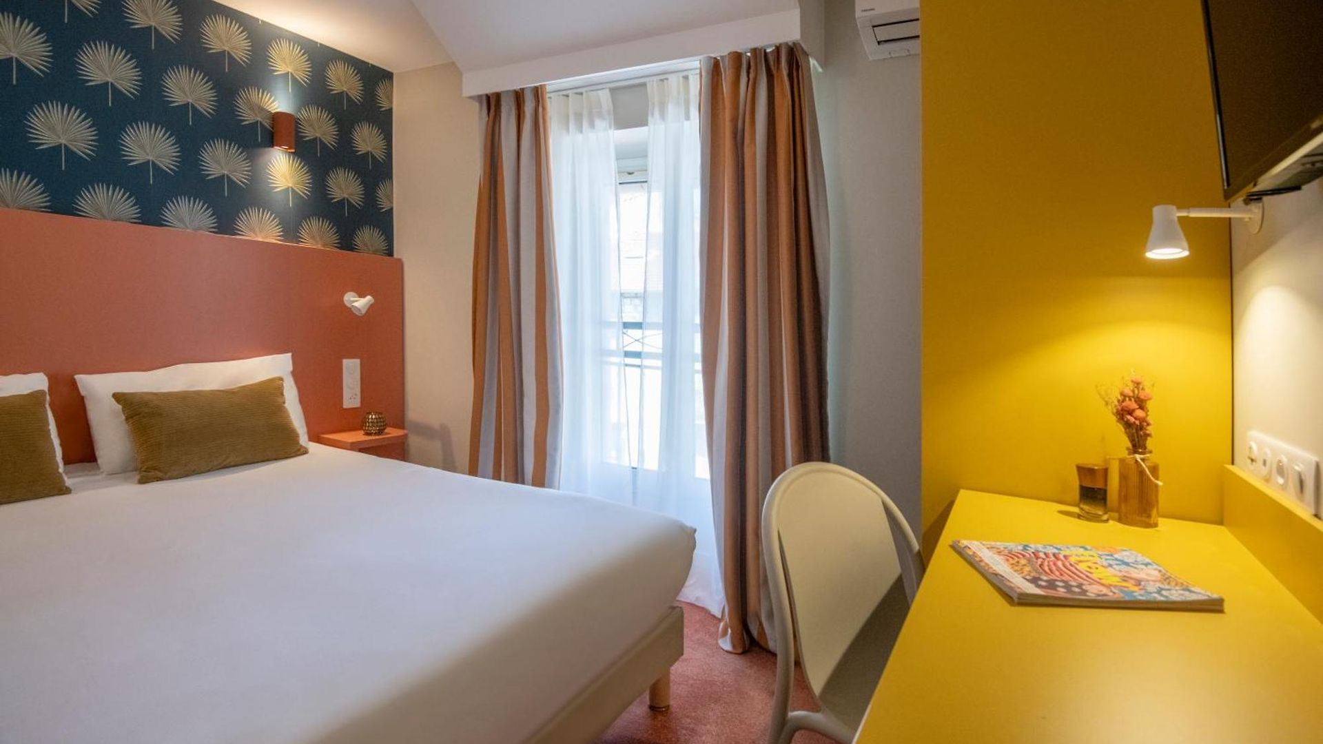 Du Midi Hotel