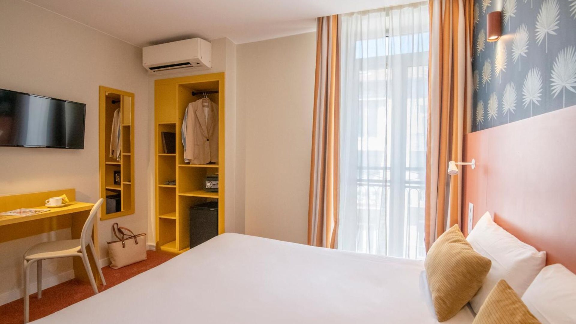 Du Midi Hotel