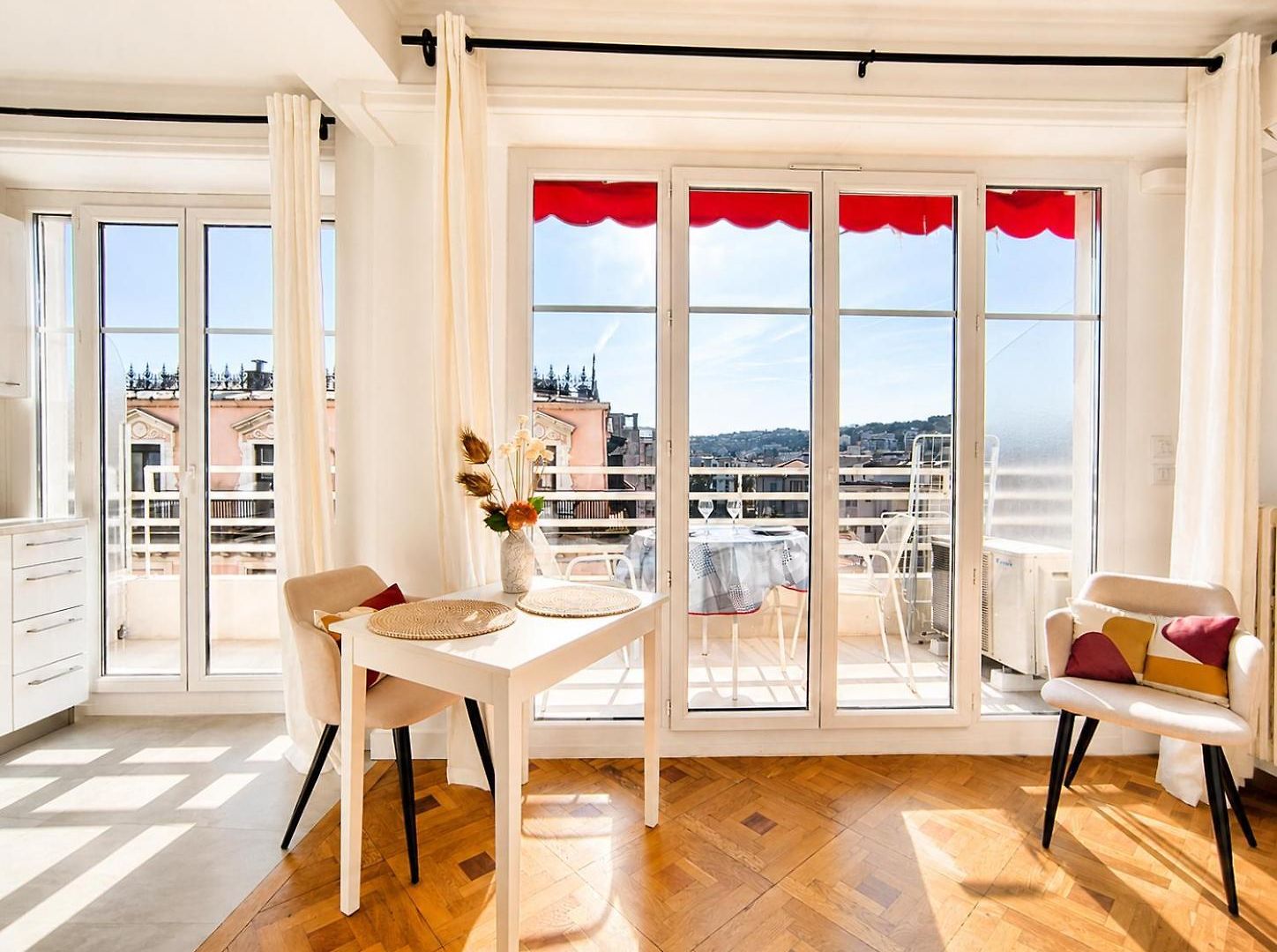 Renovated With Balcony & Side Sea View 25 Bis Promenade Des Appartement