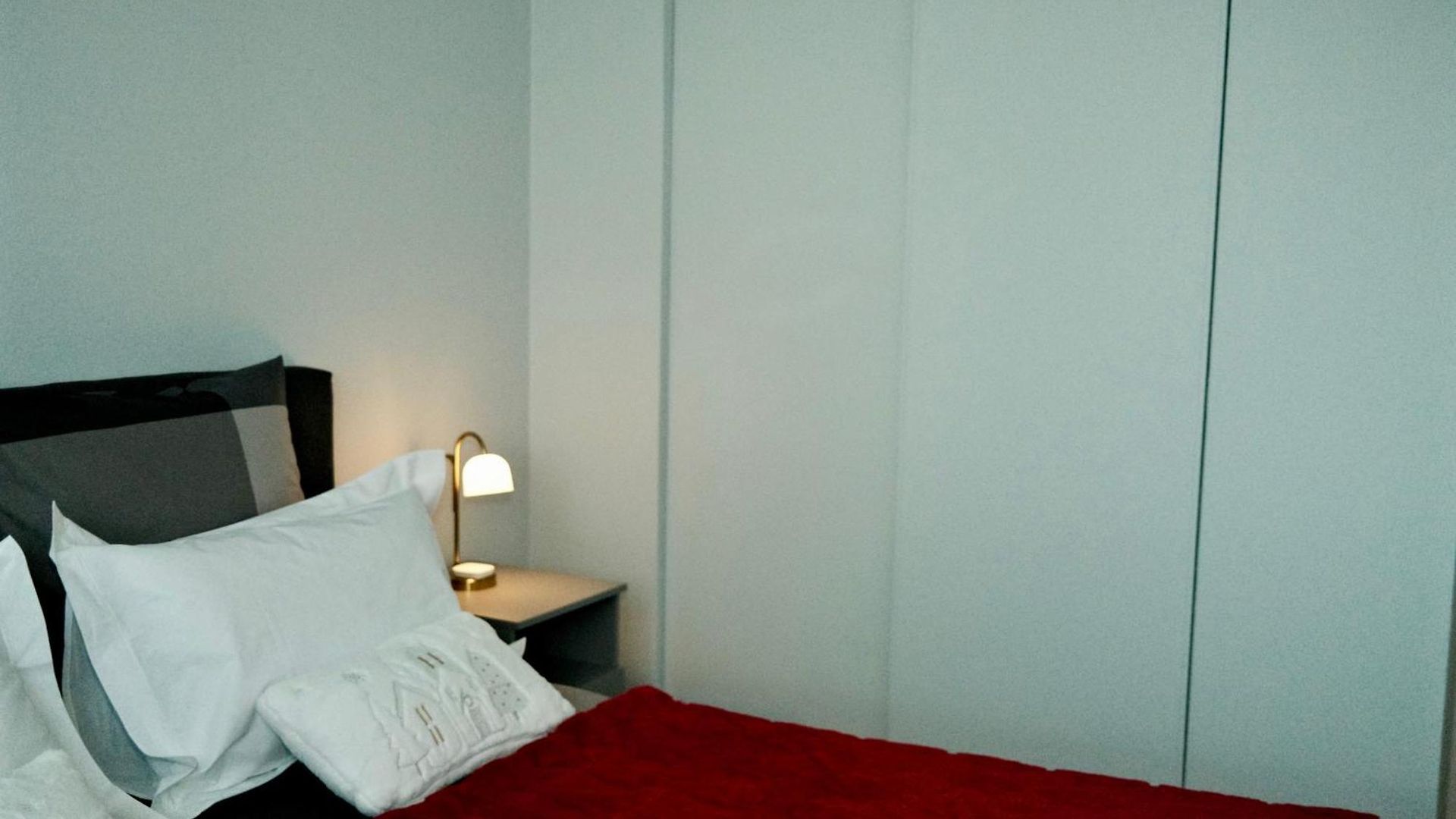 2 Pièces Avec Terrasse En Résidence Privée * Nice