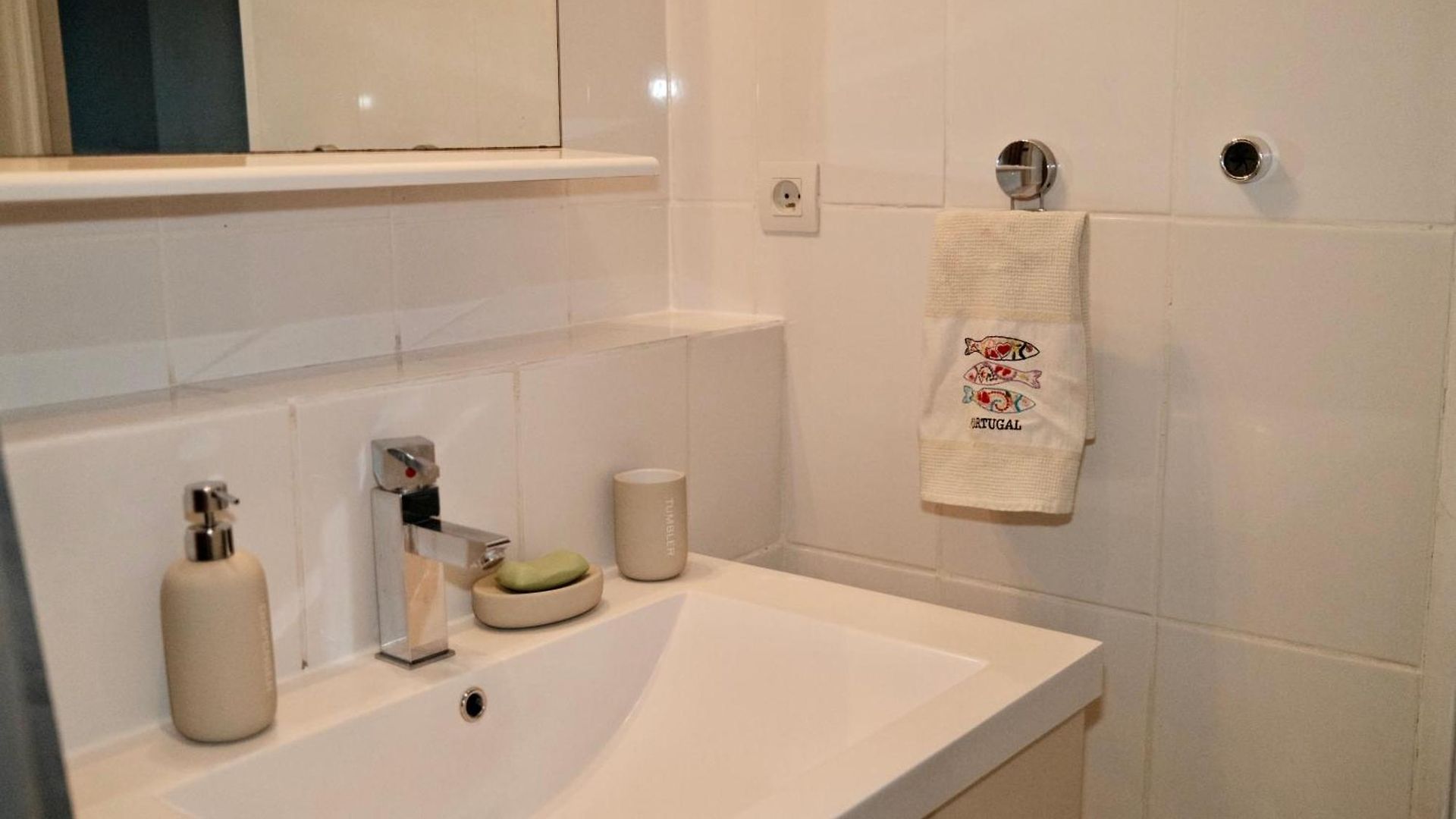 2 Pièces Avec Terrasse En Résidence Privée Appartement *