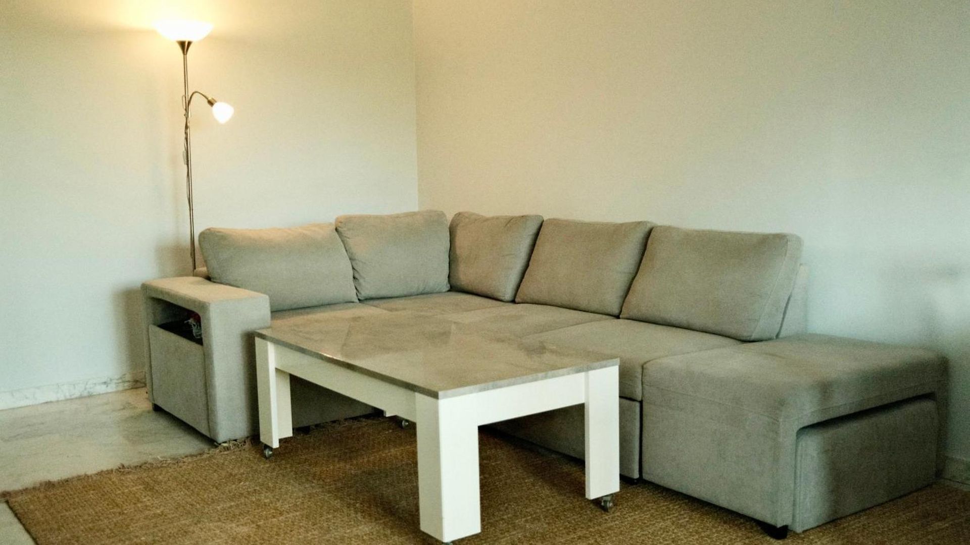 2 Pièces Avec Terrasse En Résidence Privée Nice