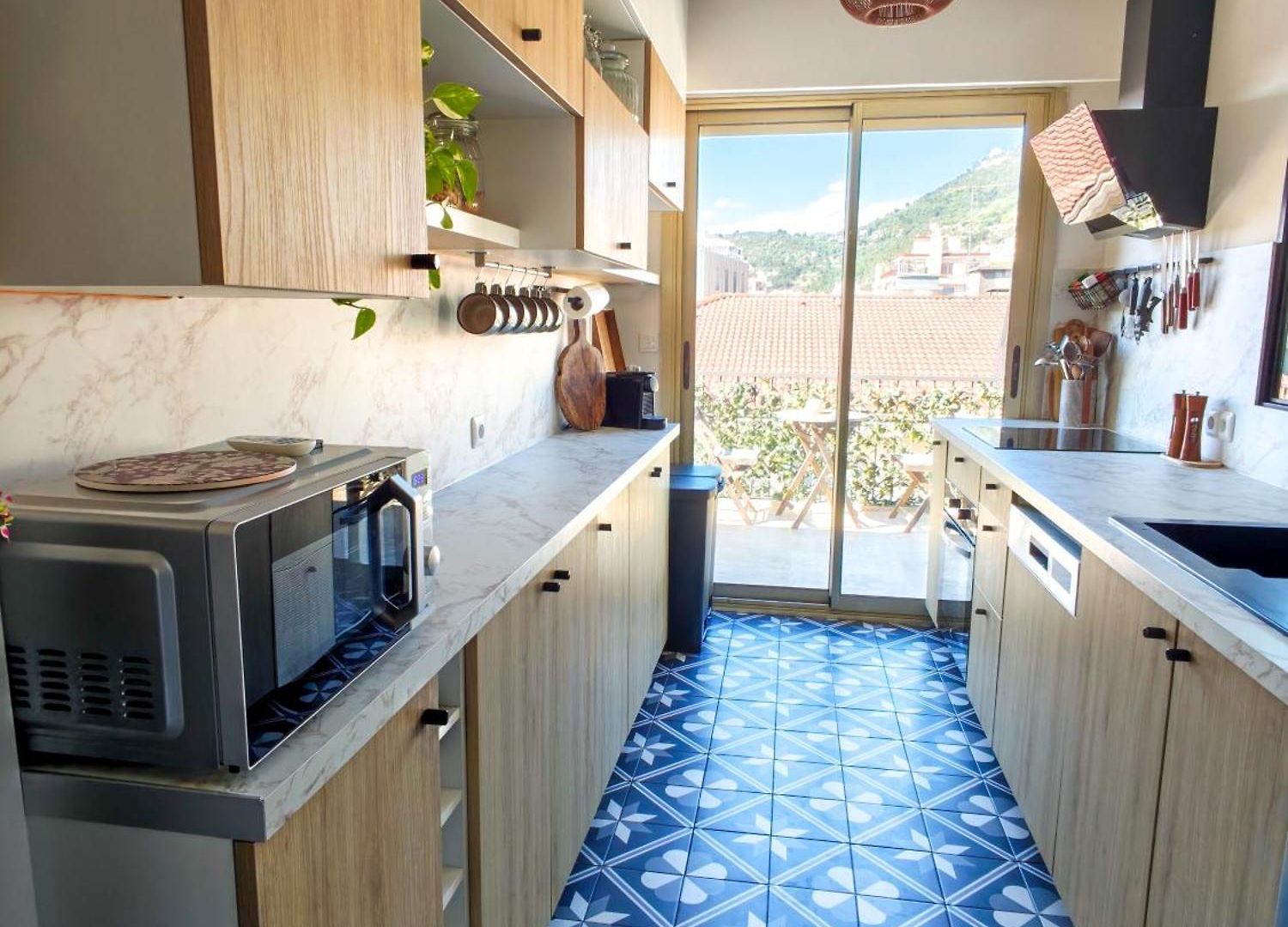90m2, Climatise 3 Apartment