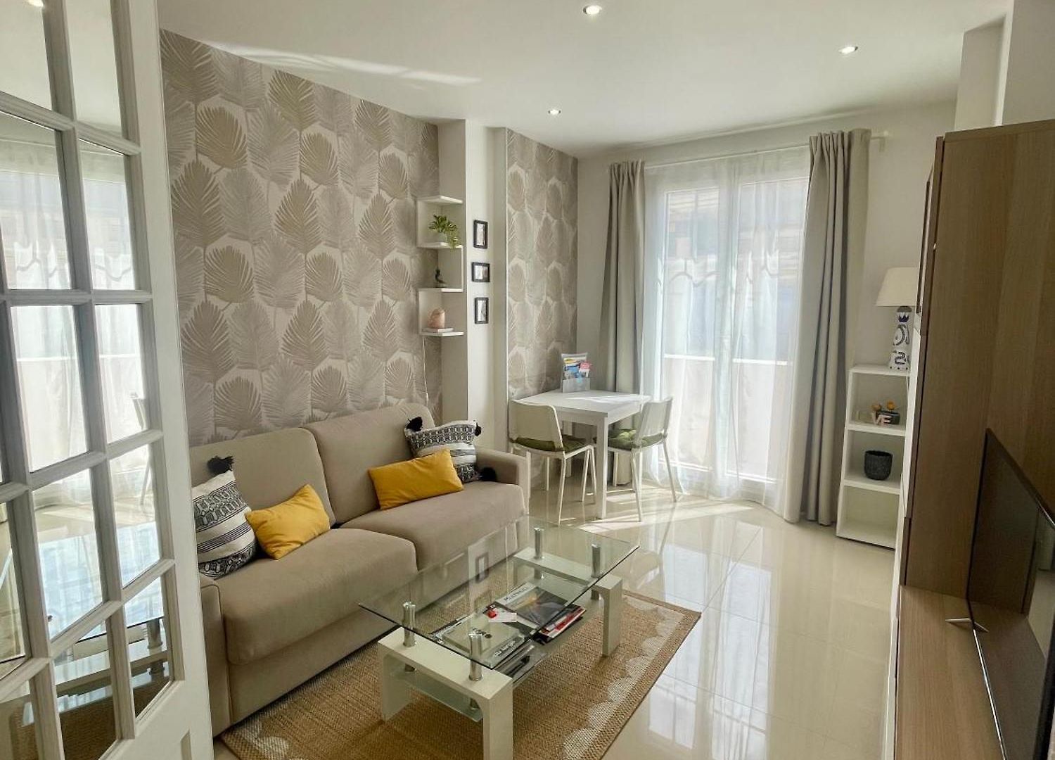 Bright At Mimi's Appartement