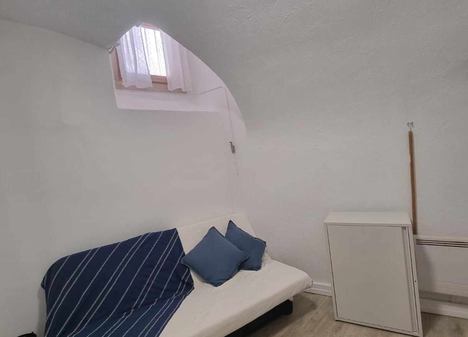 Appartement Petit Duplex, Vieux Nice, Proche A La Nice