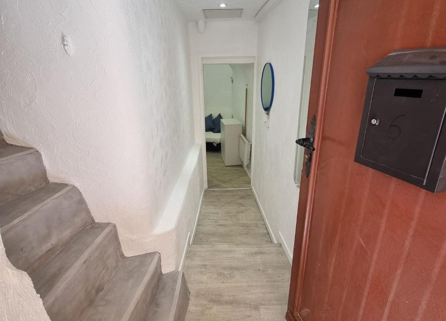 Appartement Petit Duplex, Vieux Nice, Proche A La