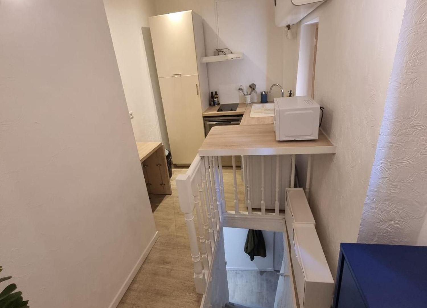 Appartement Petit Duplex, Vieux Nice, Proche A La Nice