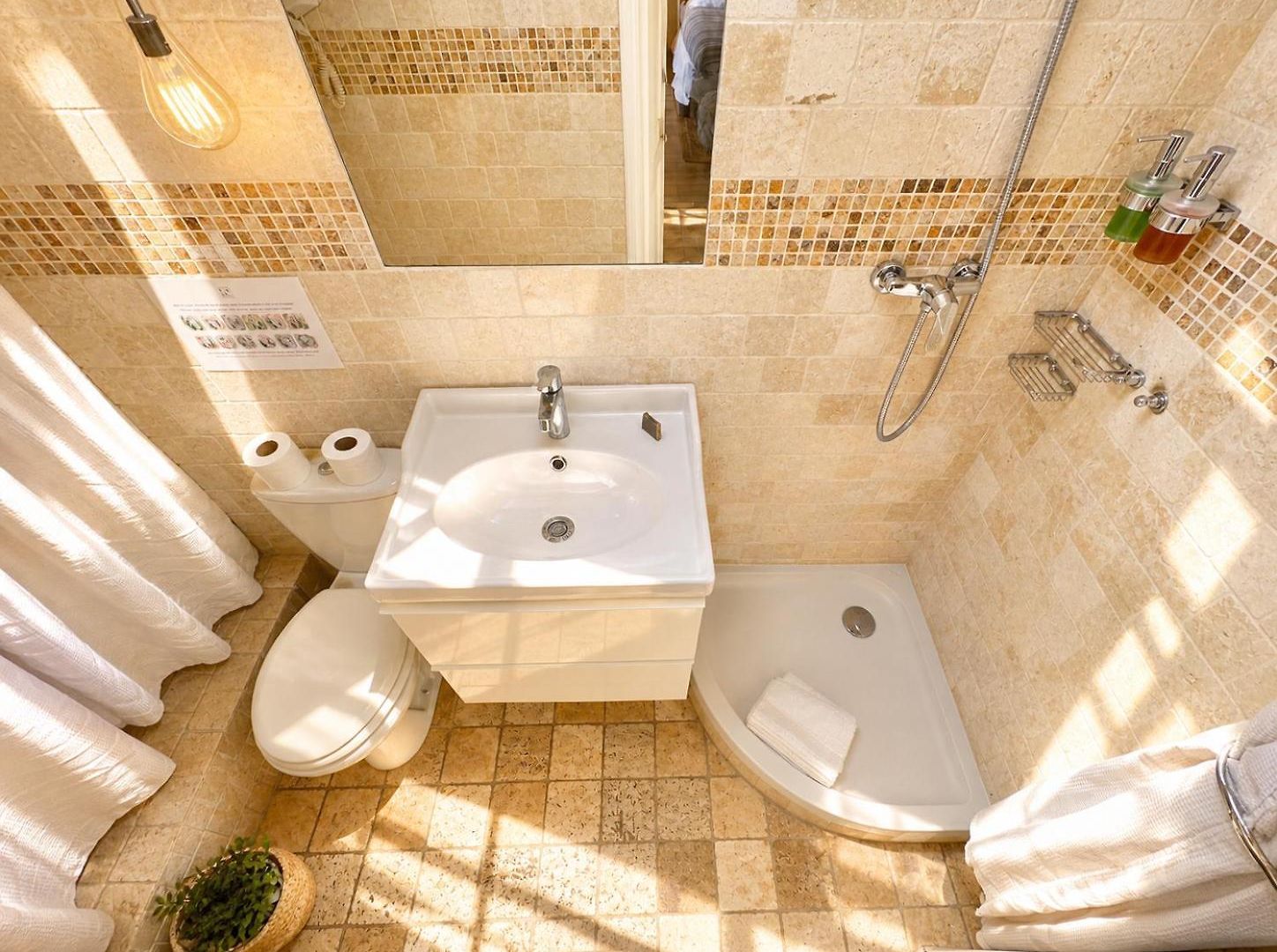 èrsextius, Ggb2, Appartement Nice