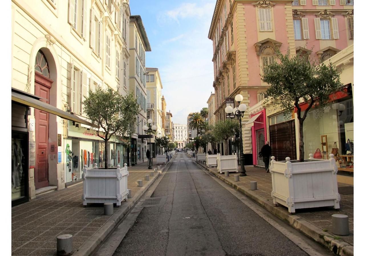 Carré D'or - Centre *