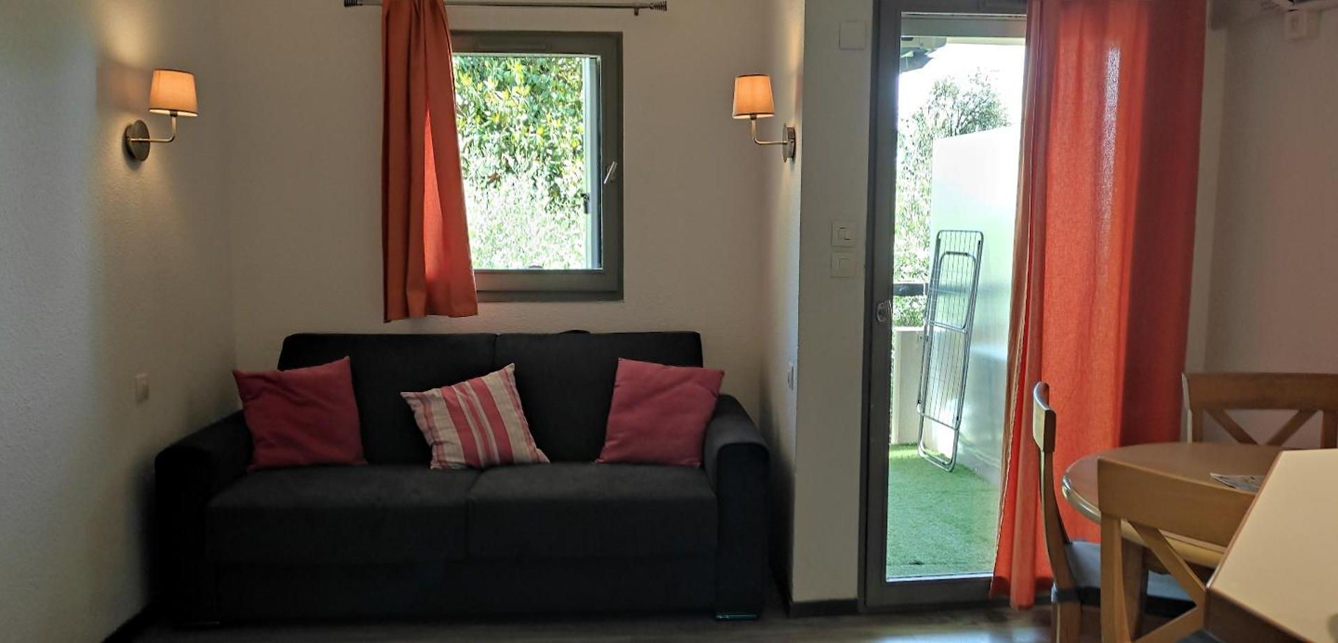 Les Palmiers Apartment