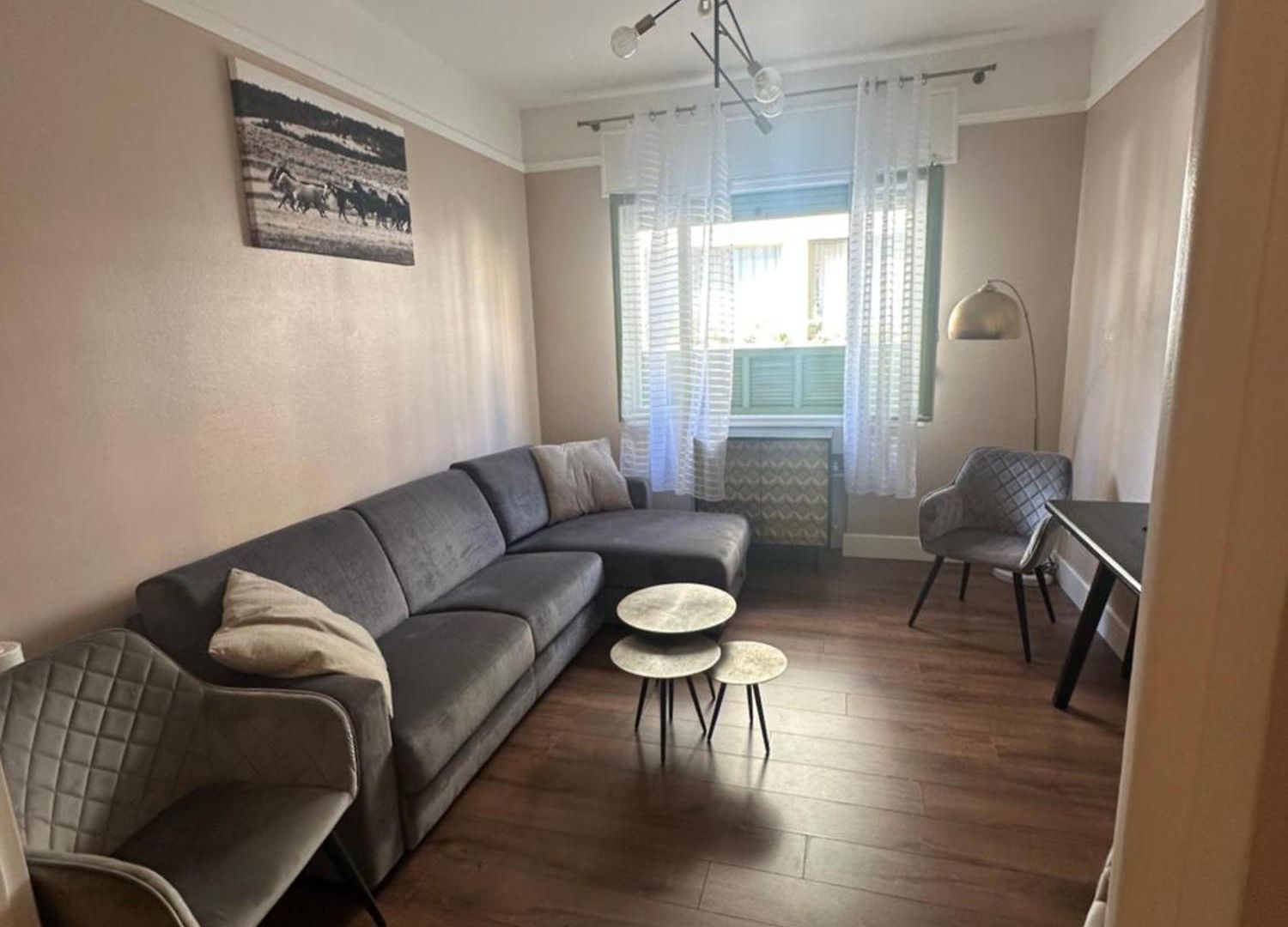Apartment A Proximite De La *