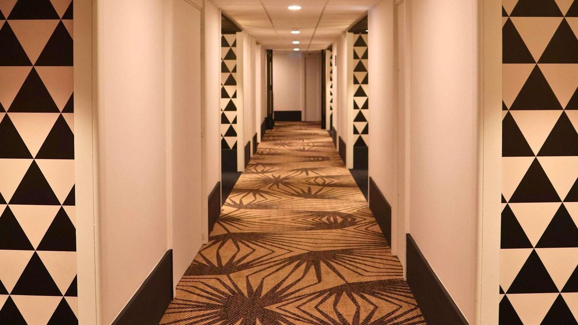 Mercure Promenade Des