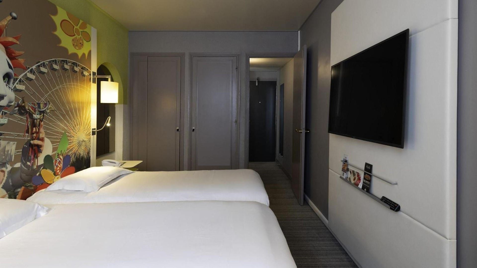 Mercure Centre Grimaldi Hotel 4*