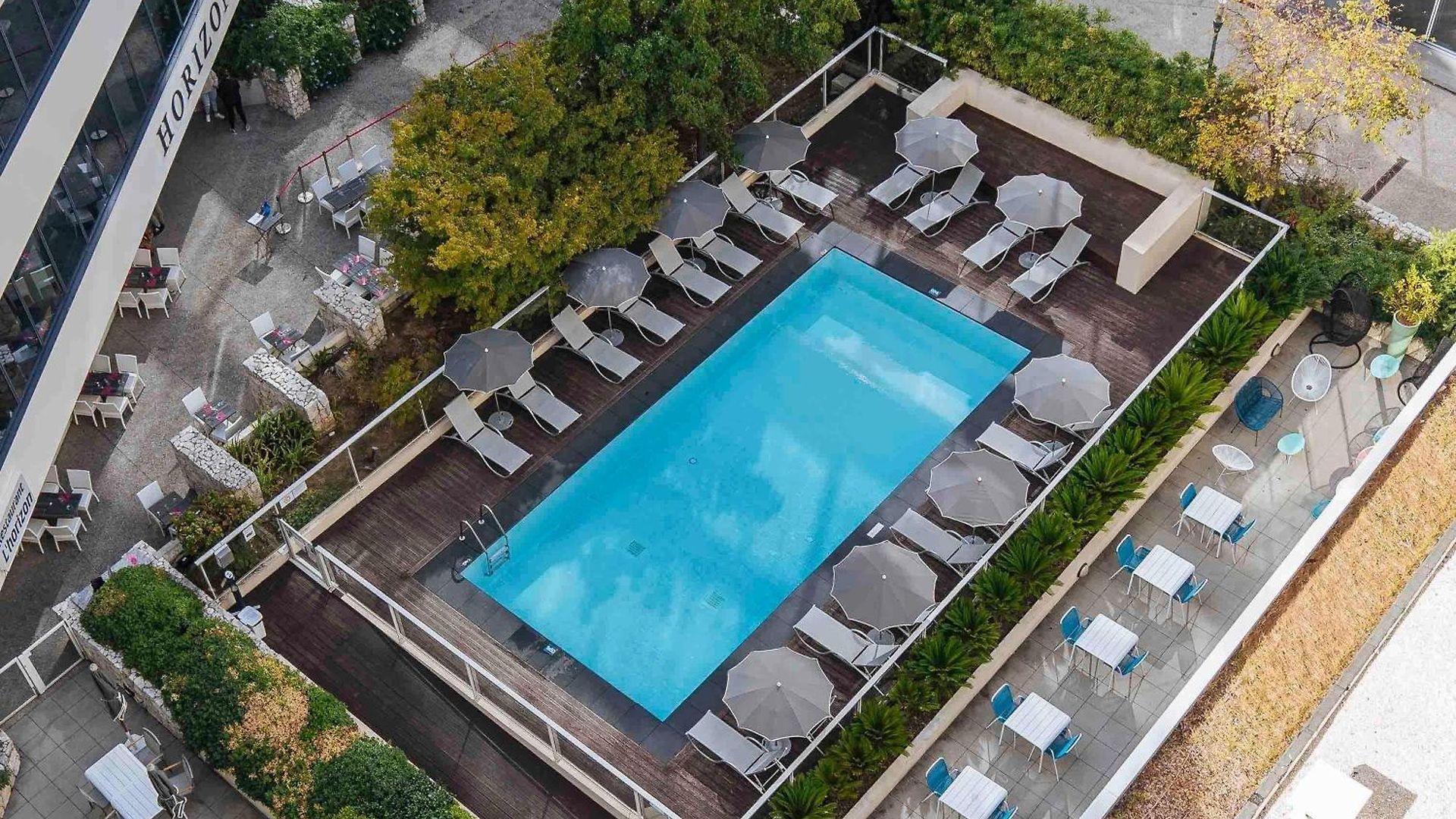 Novotel Airport
