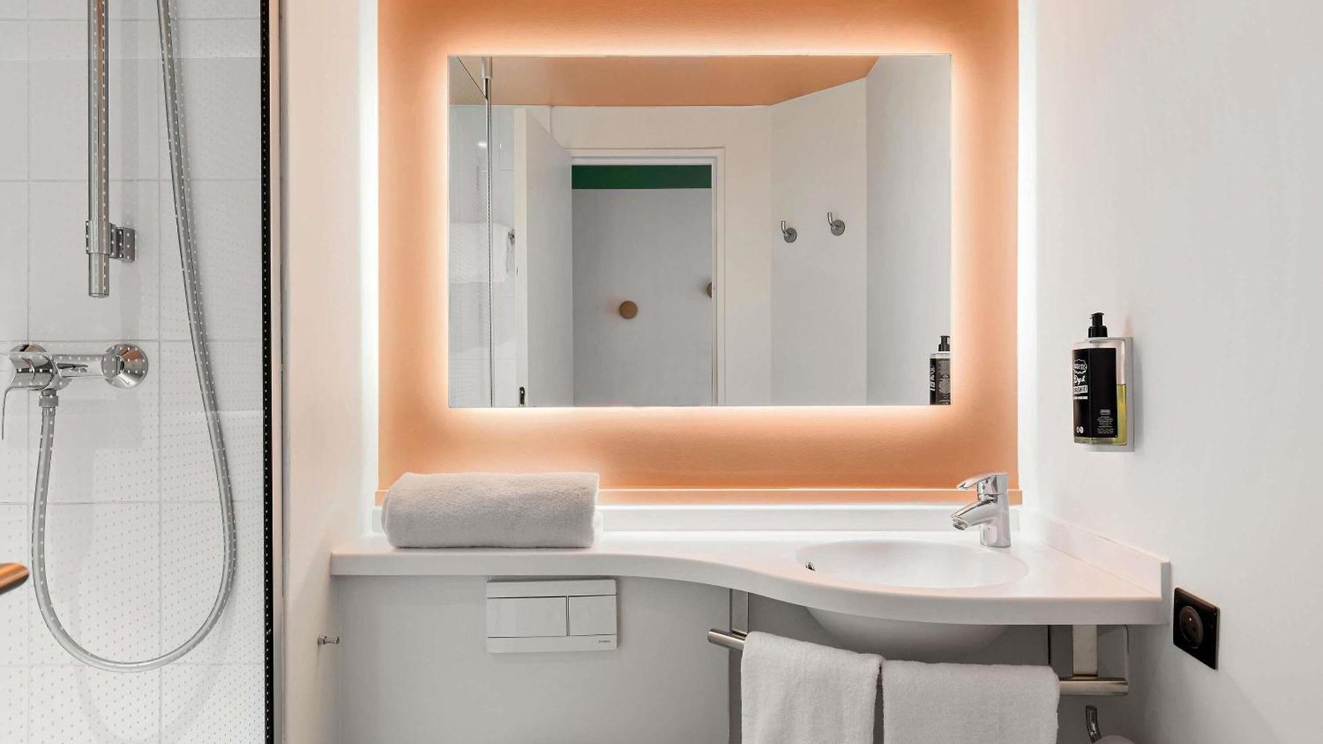 Hotel Ibis Aeroport Promenade Des 3*
