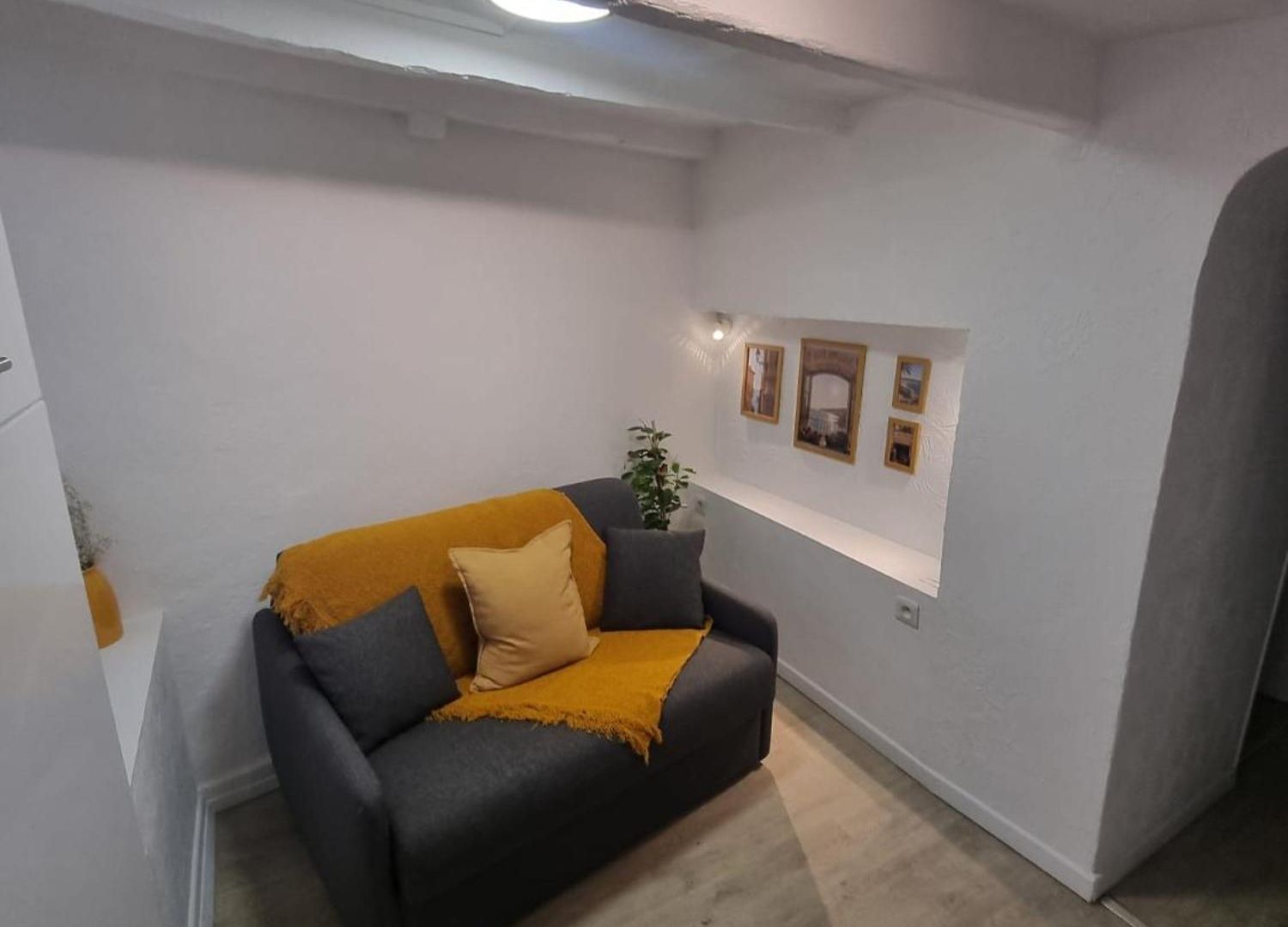 Vieux-nice 2 Pièces Proche Appartement *