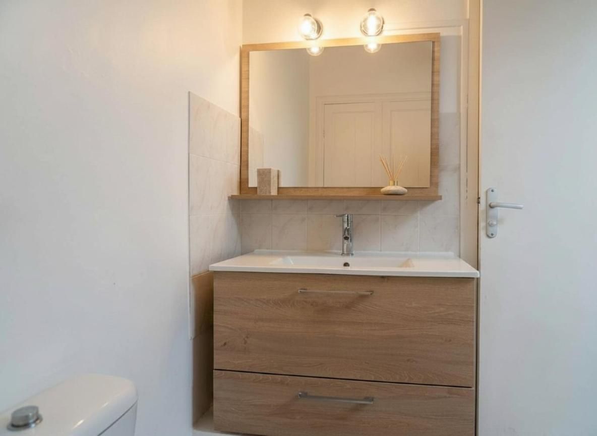 Rmb - T2 Au Dernier étage Au Coeur De Appartement *