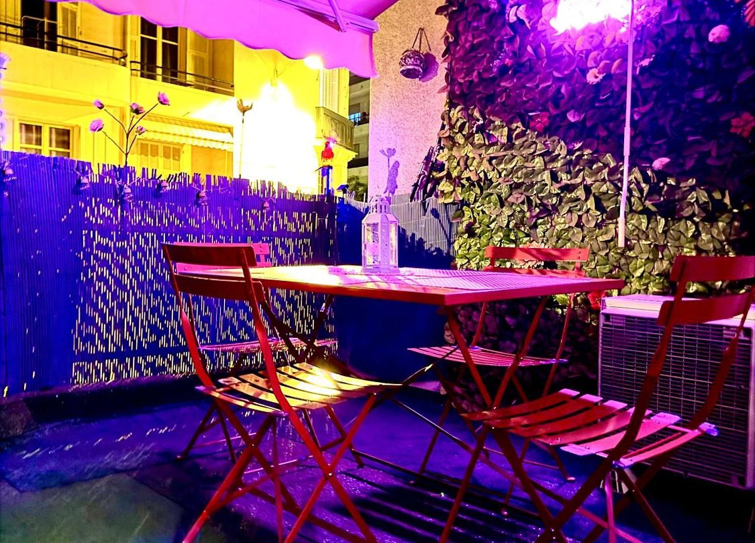 Apartment Center Side Free Paddle Beautiful Terrace