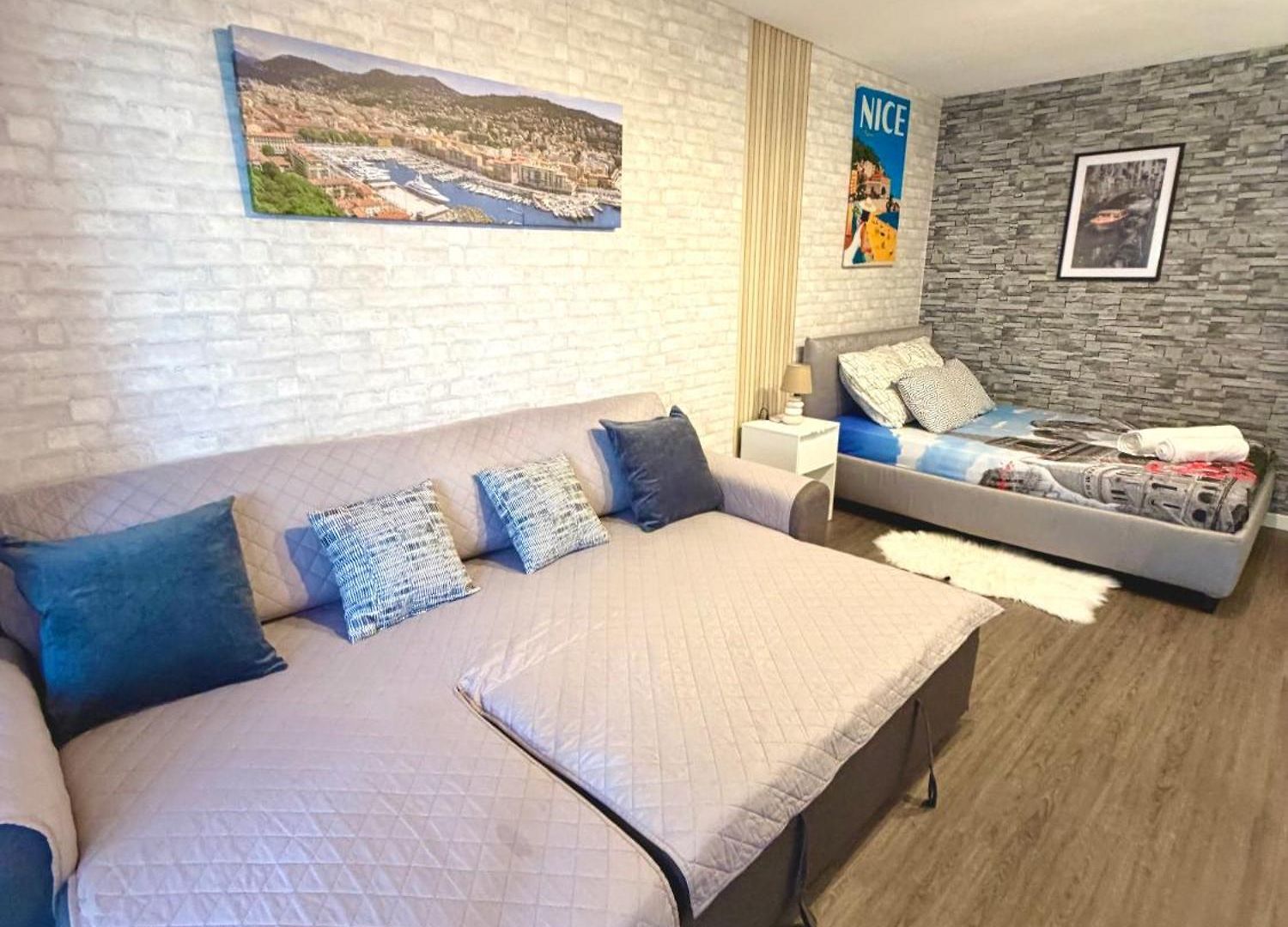 Apartment Center Side Free Paddle Beautiful Terrace