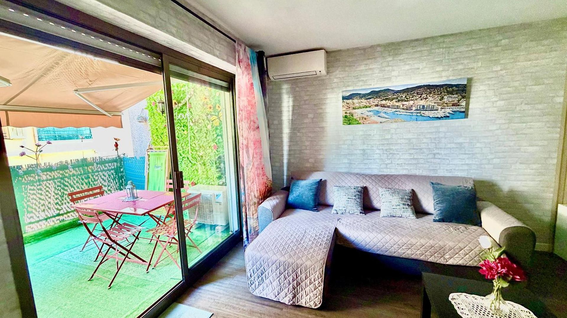 Center Side Free Paddle Beautiful Terrace