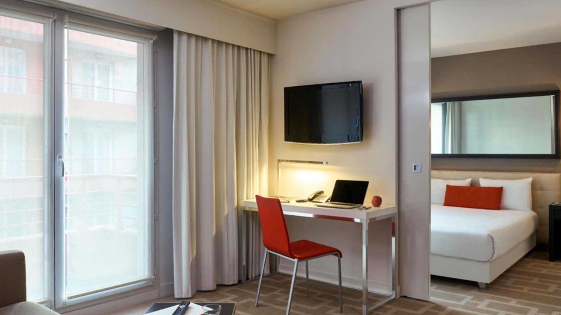 Adagio Centre 3*