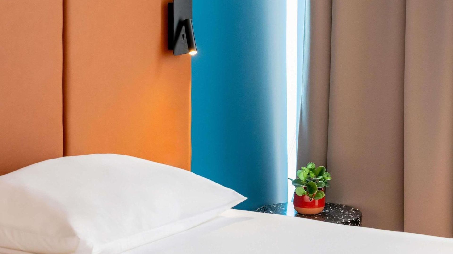 Ibis Centre Notre Dame Hotel