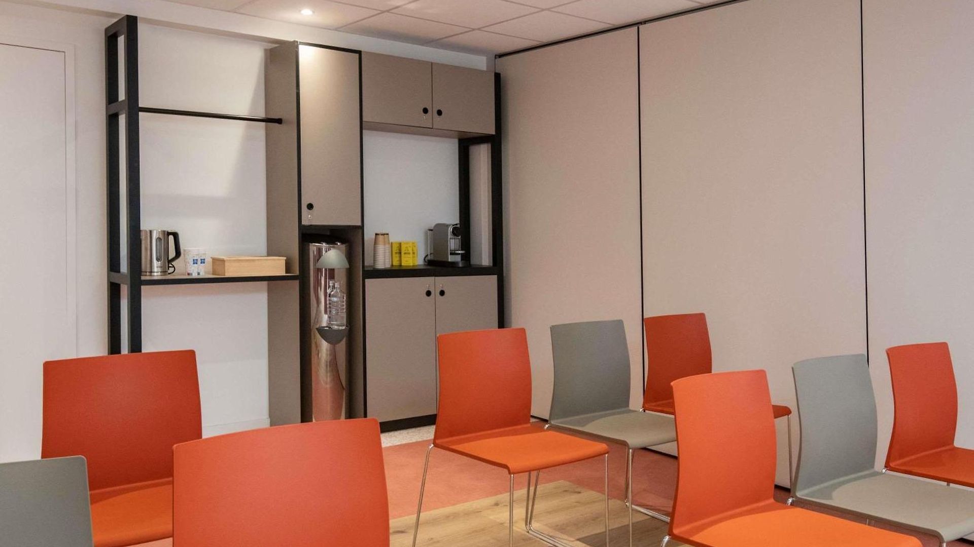 Hotel Ibis Budget Californie Lenval