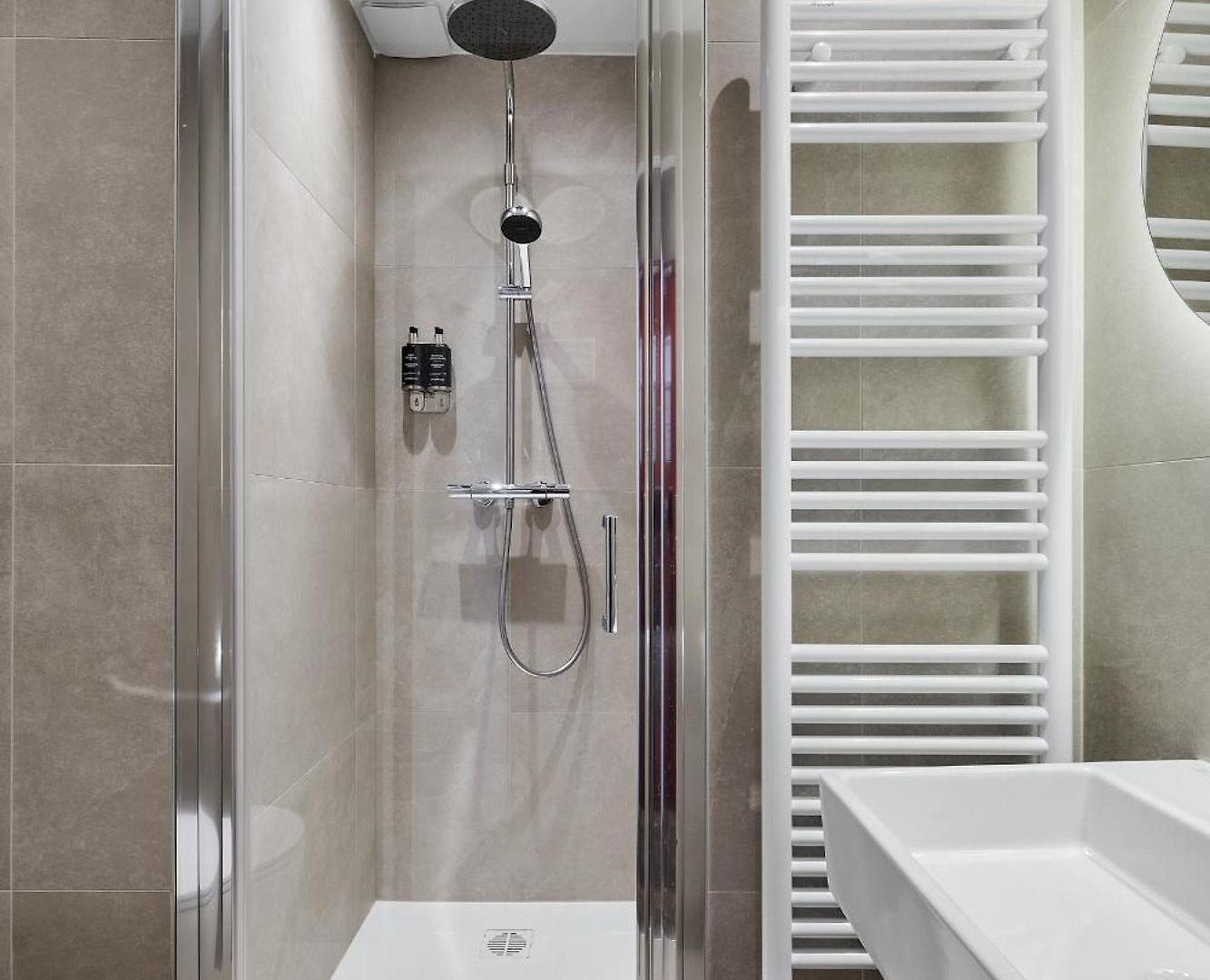 Excelsior Centre Hotel 4*