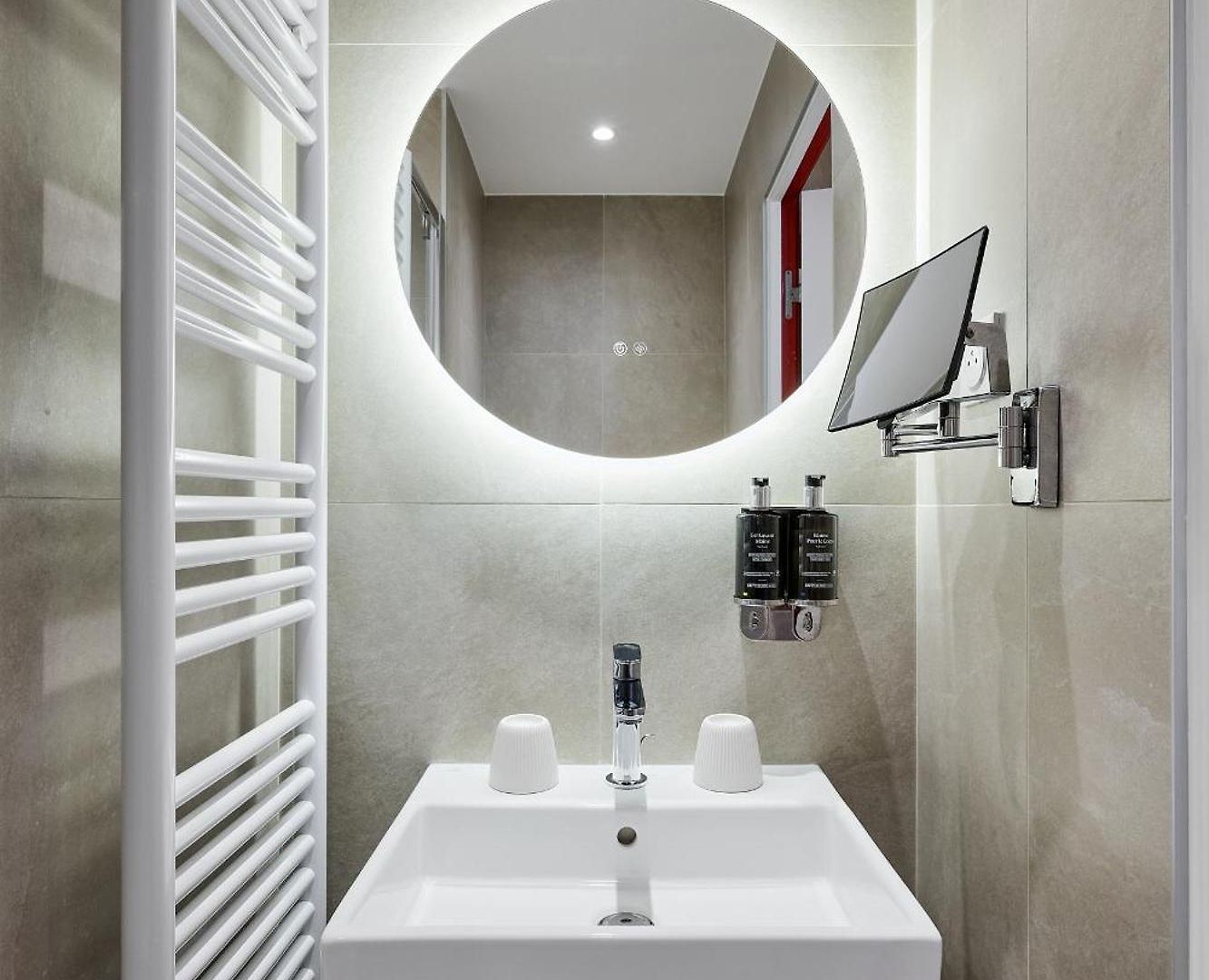 Hotel Excelsior Centre 4*