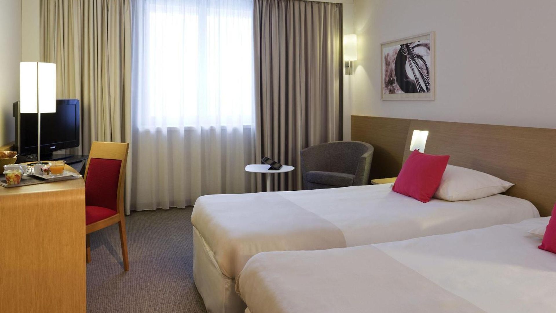 Novotel Centre Vieux Hotel 4*