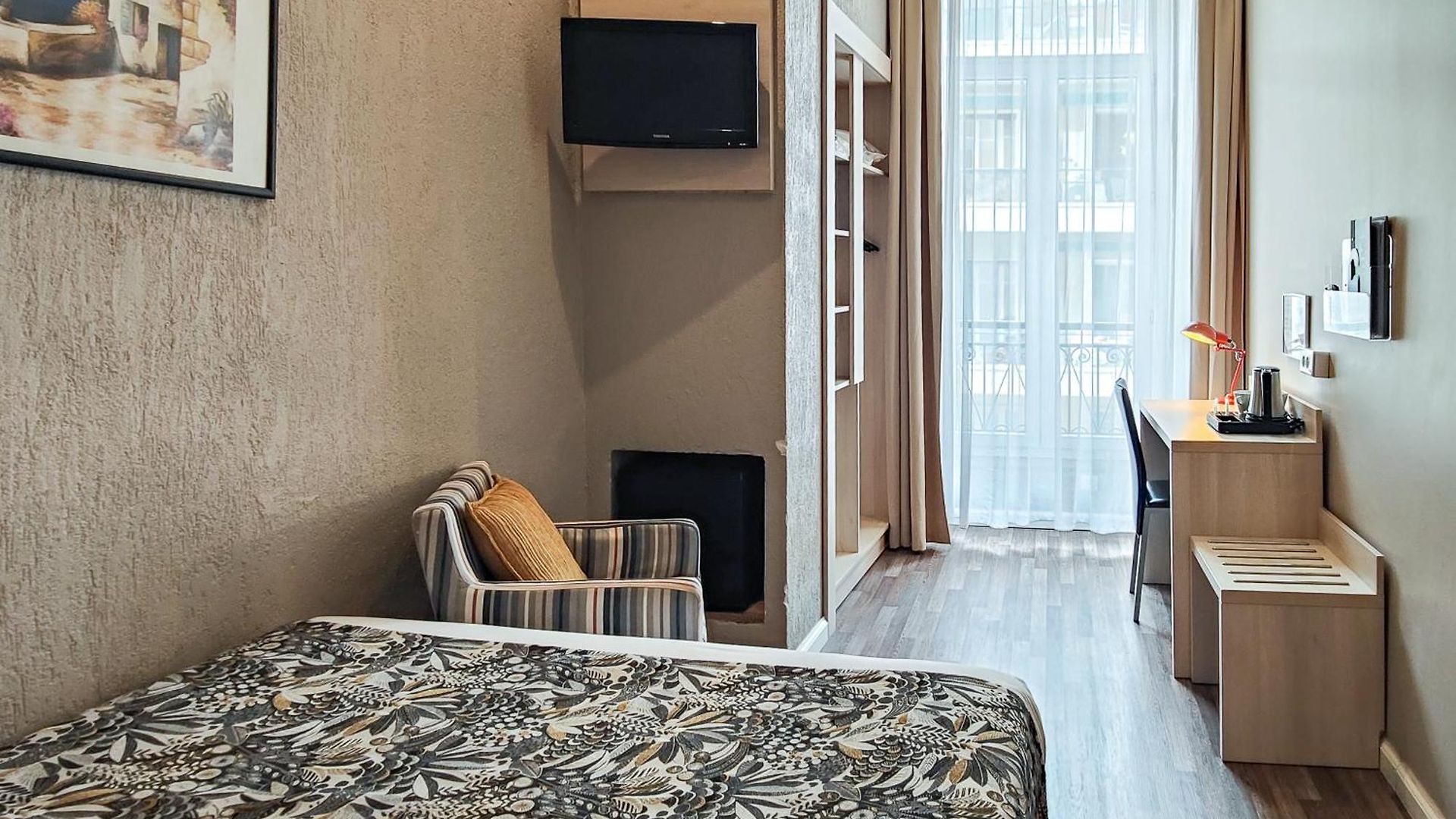 Helvétique Hotel