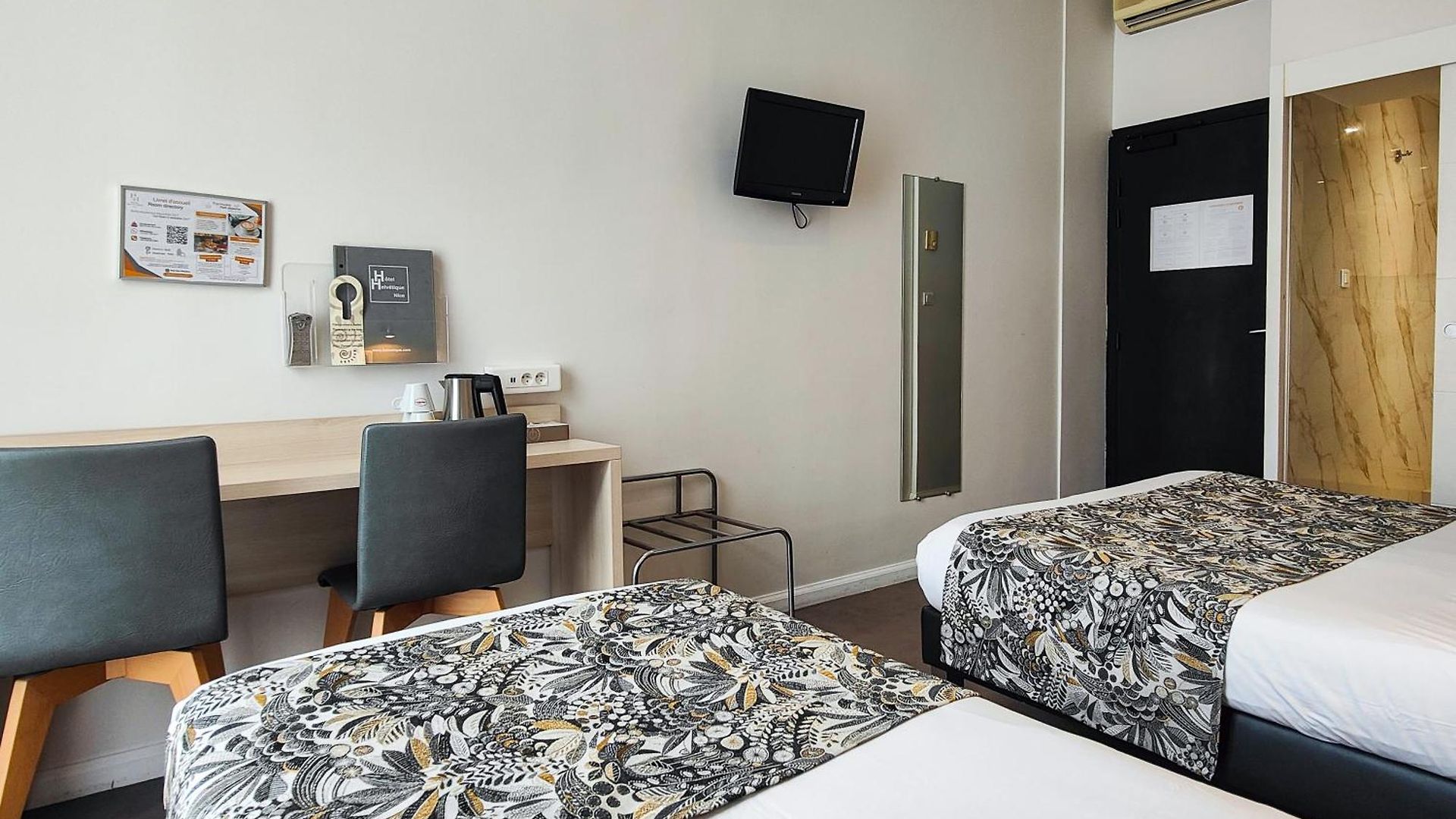 Helvétique Hotel 3*