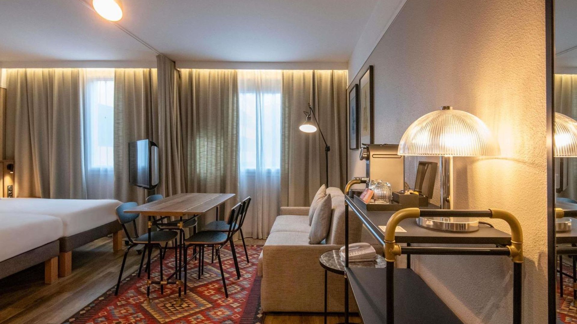 Novotel Airport 4* Nice
