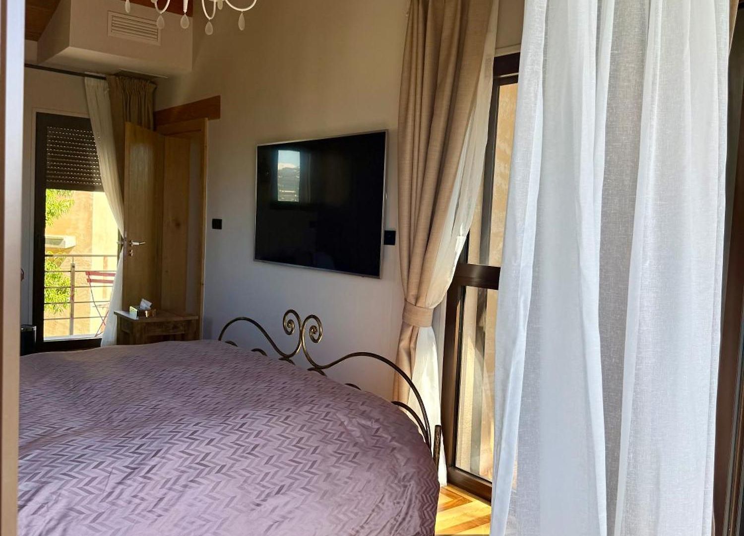 Escondida Bed & Breakfast