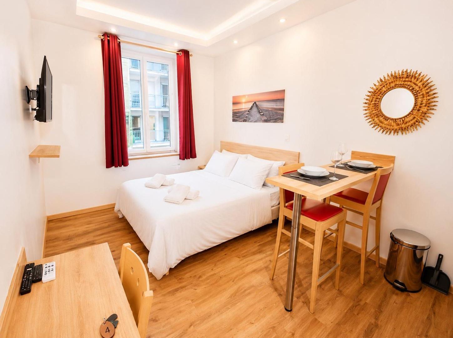 Akantha Aparthotel