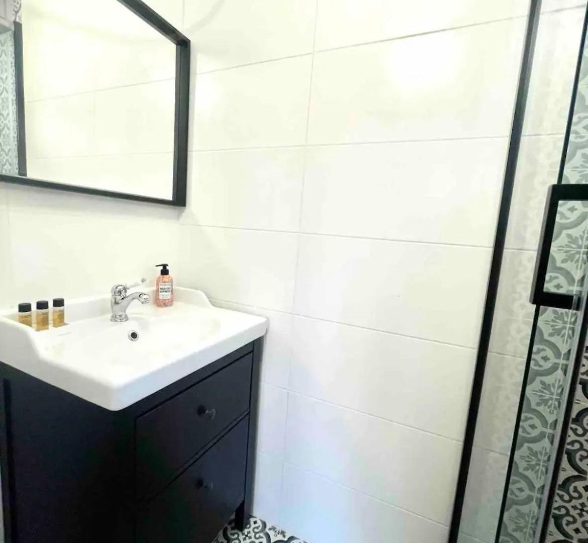 Apartment 2 Pieces Au Port De - Calme, Confort Et Proximite