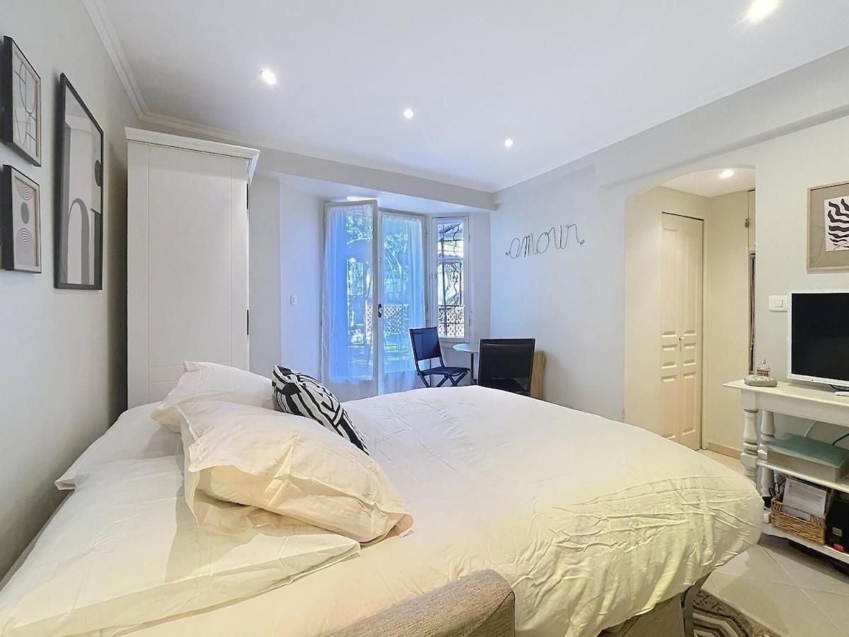 Cosy Avec Jardin Privatif - Carabacel, Apartment