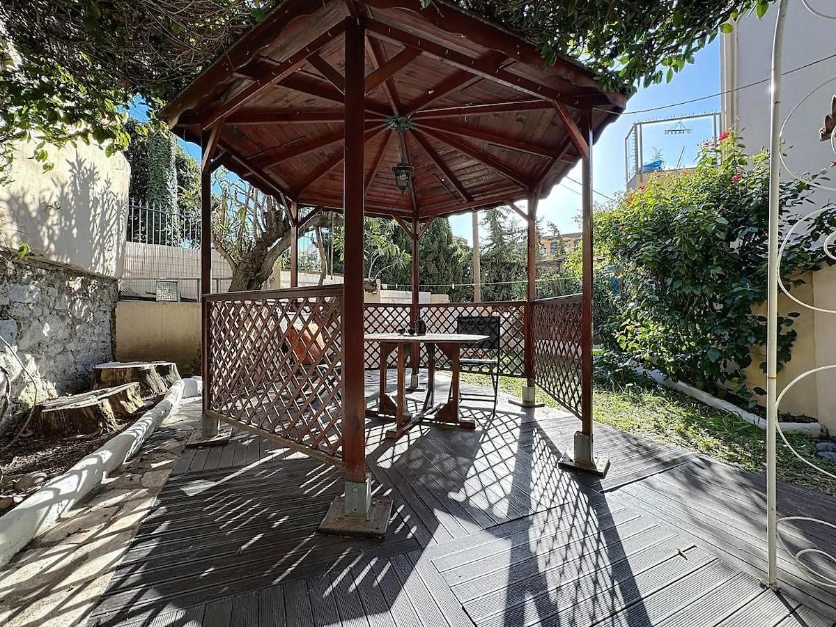 Cosy Avec Jardin Privatif - Carabacel, *