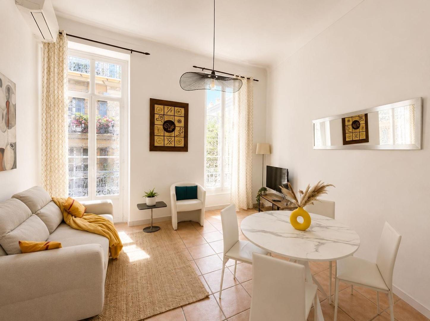 L'échappée De Riviera I Centre-ville I Climatisé I Proche Gare Et I Idéal Couple Et Famille Appartement *