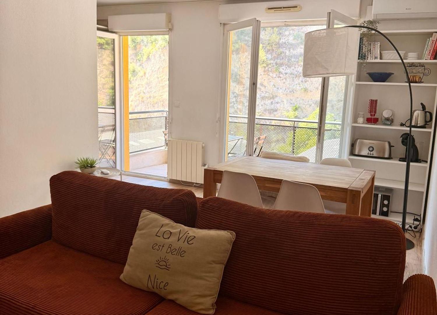 Magnificent Renovated Apartment, 2 Of 45 M2, Close Tothe Sea, Floor, Terrace *