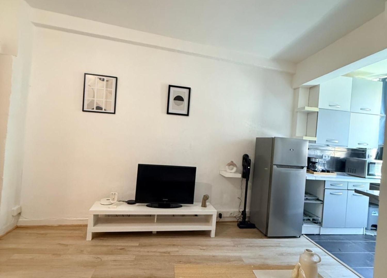Lovely 3 Riquier Next To Port With Ac! *